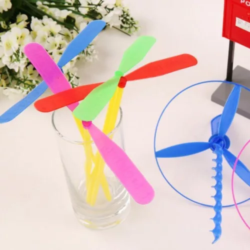 Hélice libellule en plastique