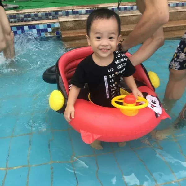 Bouée gonflable Mickey Mouse – Sécurité et fun pour enfants à la piscine – Idéal vacances d'été