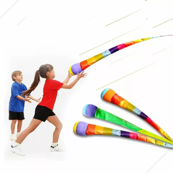 Boule à queue arc-en-ciel – Décoration sensorielle colorée pour éveiller l’imaginaire des enfants