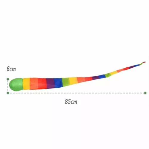 Boule à queue arc-en-ciel – Décoration sensorielle colorée pour éveiller l’imaginaire des enfants