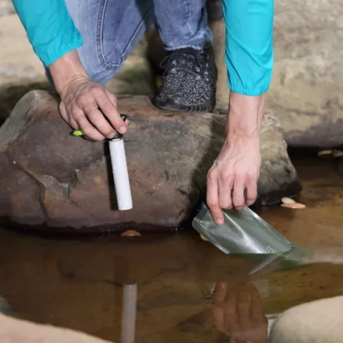 Bouteille d'eau pliable avec filtre – Hydratation pure partout – Écologique, légère et compacte pour le sport ou le voyage