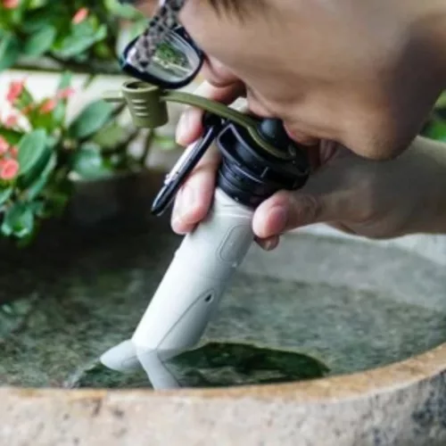 Bouteille d'eau pliable avec filtre – Hydratation pure partout – Écologique, légère et compacte pour le sport ou le voyage