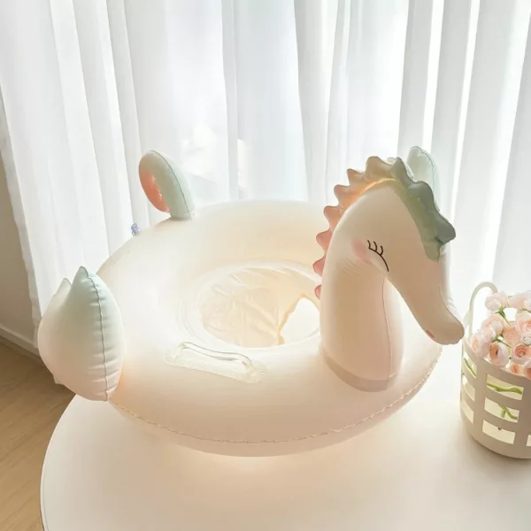Flotteur gonflable hippocampe – Ludique et confortable pour enfants – Idéal piscine et plage