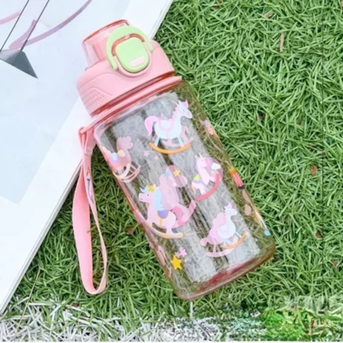 Gourde en plastique​ enfant – Légère, anti-fuite et colorée pour l’école ou les sorties – Format pratique 500 ml