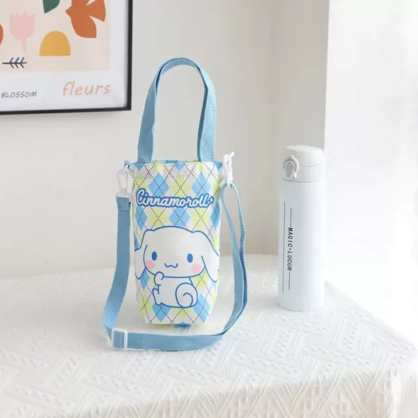 Pochette pour gourde enfant – Transport facile et propre à l’école ou en sortie – Tissu lavable et motifs ludiques