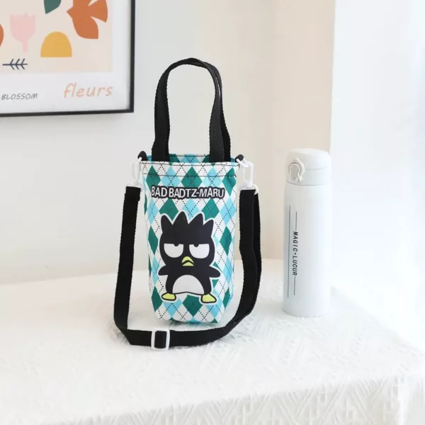 Pochette pour gourde enfant – Transport facile et propre à l’école ou en sortie – Tissu lavable et motifs ludiques