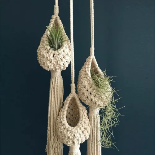Suspension extérieure en macramé naturel