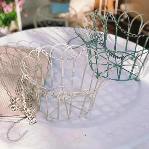 Support suspendu pour pots de fleurs