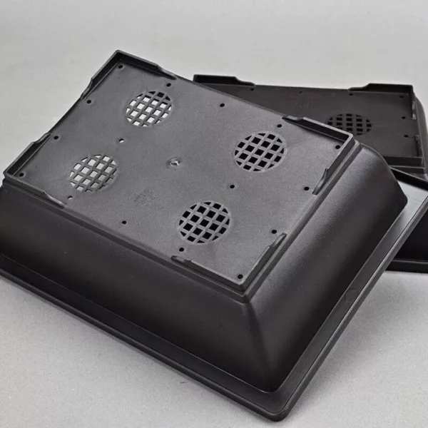 Cache pot terrasse en plastique recyclé – Design éco-responsable pour un extérieur moderne et durable