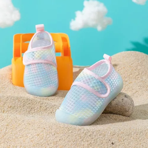 Chaussures d’eau bébé plage antidérapantes – Confort, sécurité et liberté de mouvement pour ses premiers pas au bord de l’eau