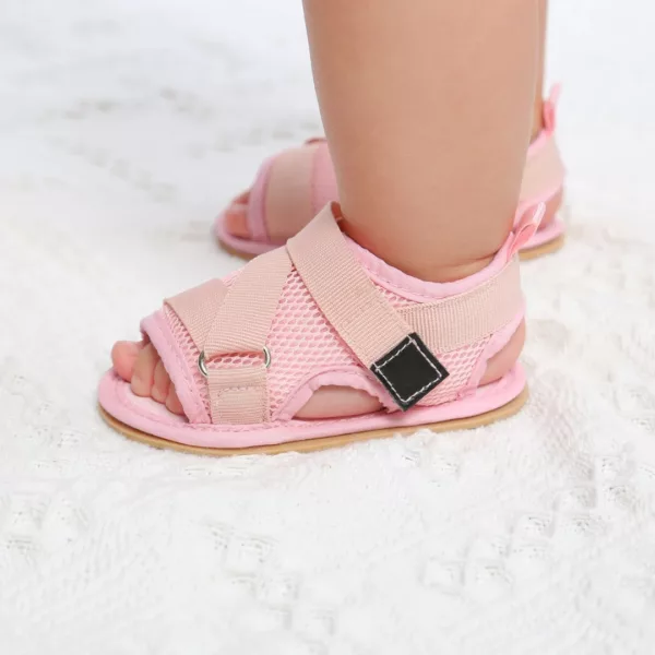 Sandales bébé premiers pas à scratch