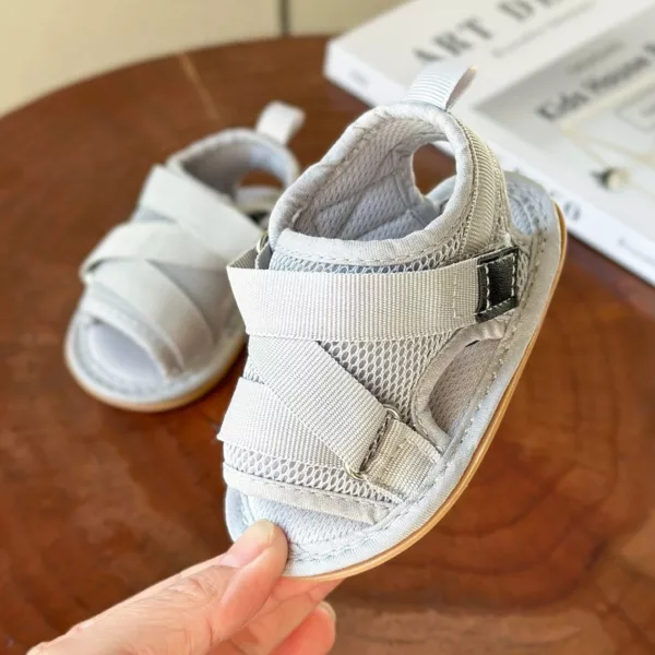 Sandales bébé premiers pas à scratch