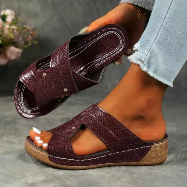 Mules compensées femme croisé effet cuir – Image 3