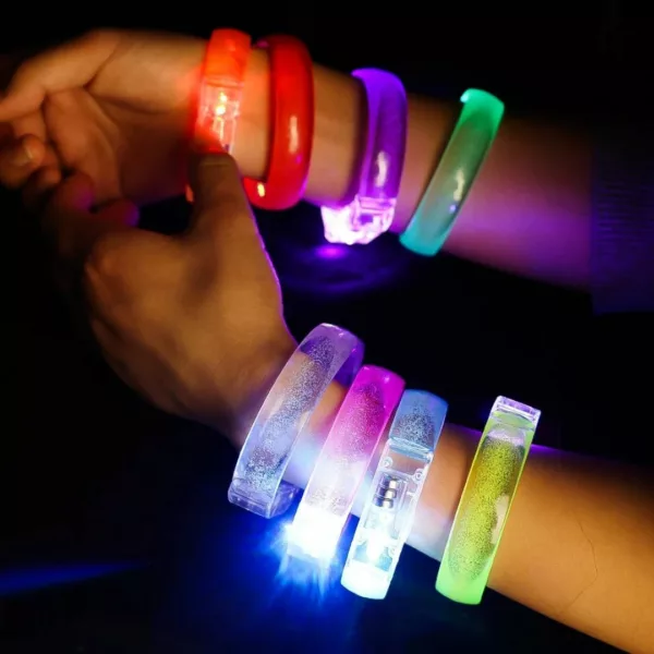 Bracelet néon lumineux rechargeable pour soirée – Image 4