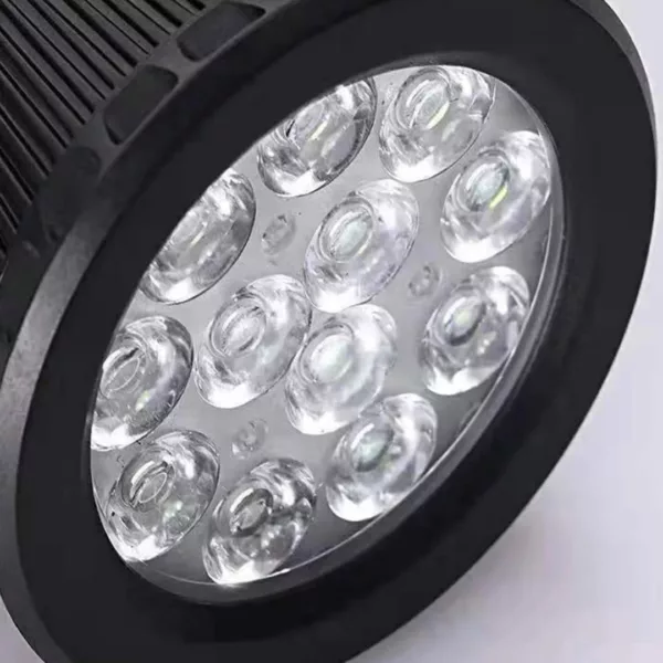 Spot lumineux solaire autonome fête de nuit – Image 5