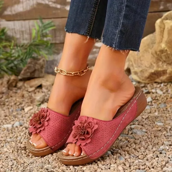 Mules compensées femme fleur confort – élégance estivale et maintien optimal pour marche longue durée
