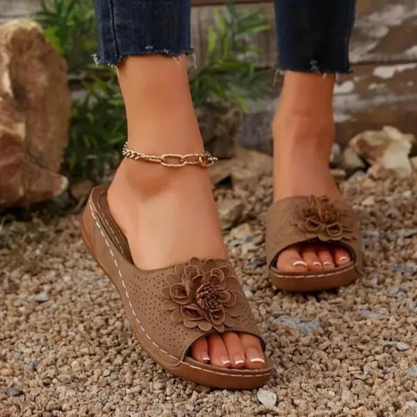 Mules compensées femme fleur confort – élégance estivale et maintien optimal pour marche longue durée
