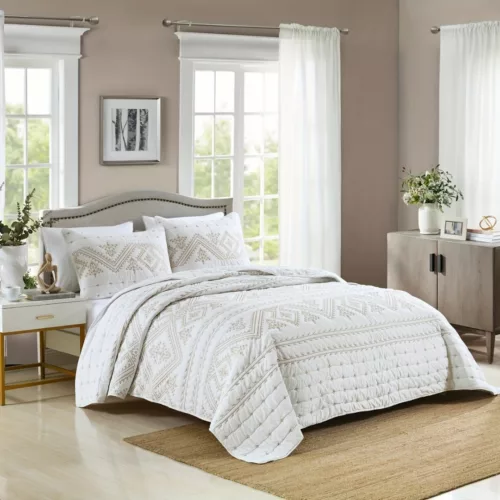 Parure de lit broderie ethnique élégante – Ambiance chaleureuse et déco bohème chic pour votre chambre