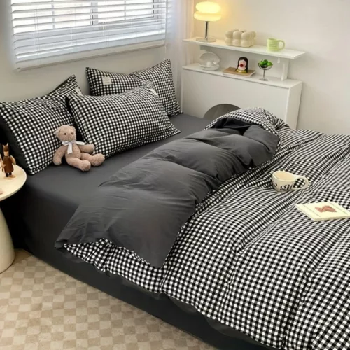 Parure de lit coton doux à motif vichy noir, style moderne et chic intemporel