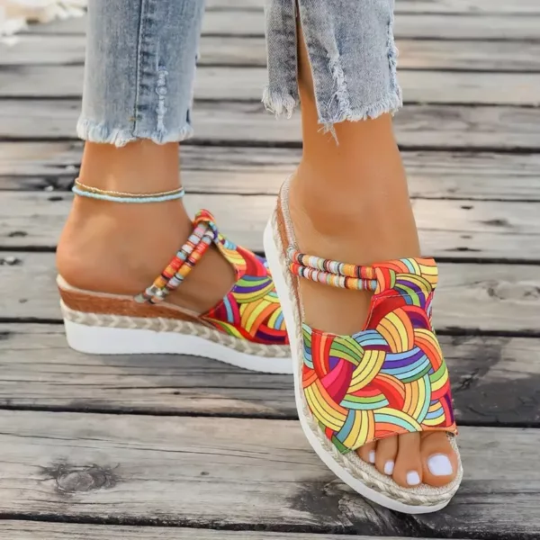 Sandales compensées été style bohème – Confort chic pour jambes élancées – Semelle légère et tendance estivale