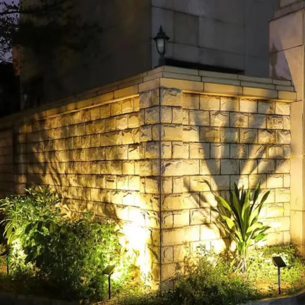 Spot lumineux solaire autonome fête de nuit – Éclairez vos soirées d’extérieur sans électricité, ambiance magique garantie