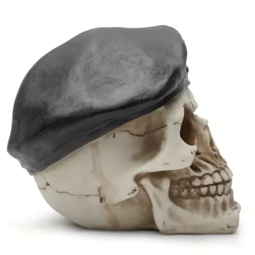 Crâne de pirate en résine vintage – décoration d’intérieur ou Halloween