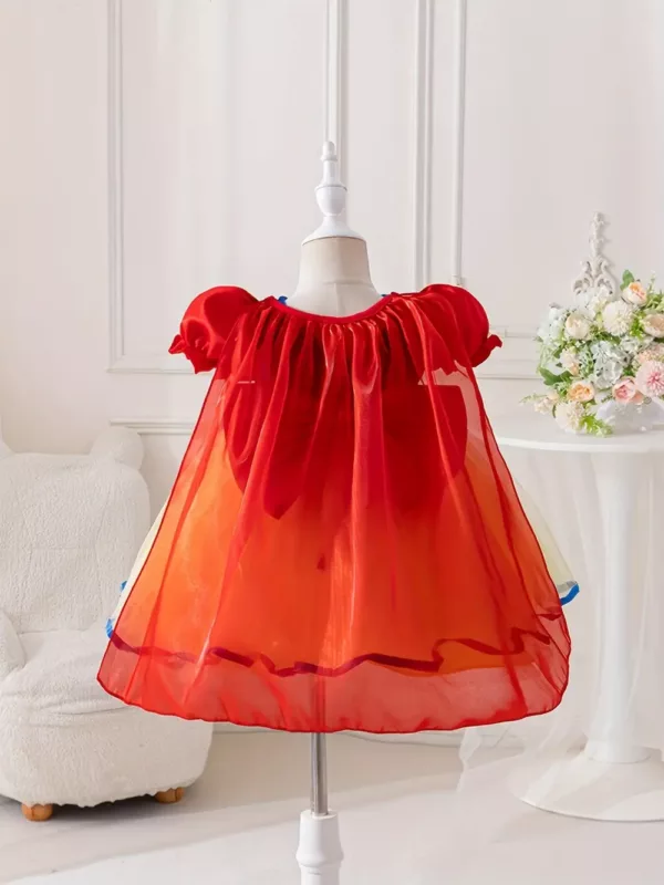 Robe de princesse fille avec cape et manches bouffantes style conte de fées