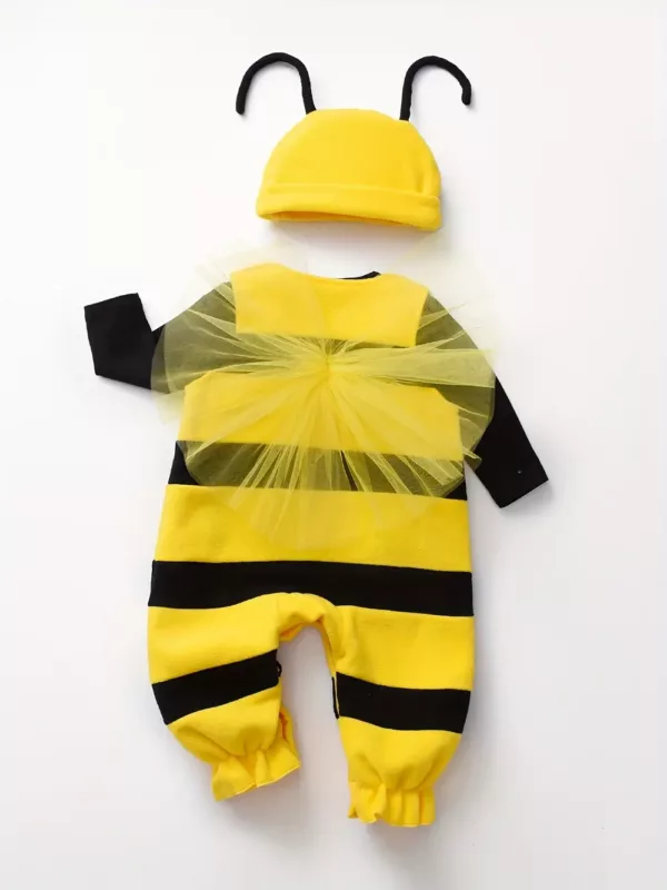 Ensemble deux pièces style streetwear à rayures – design 3D tendance extérieur