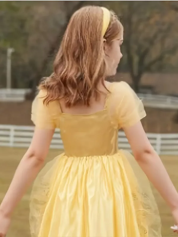 Déguisement princesse fille avec robe satinée et diadème doré inclus
