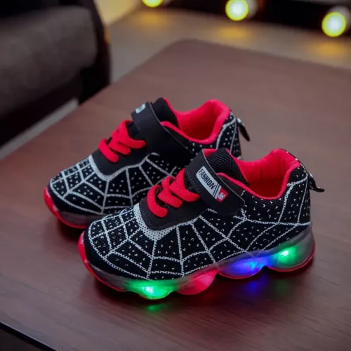 Baskets enfant à LED motif toile d'araignée – style lumineux Spider-Man