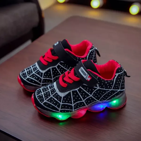 Baskets enfant à LED motif toile d'araignée – style lumineux Spider-Man