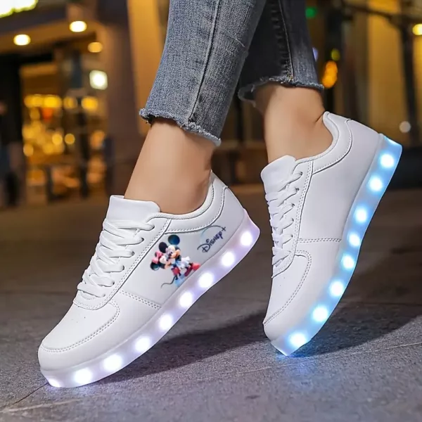 Sneakers femme imprimé 2D – design lumineux original et tendance