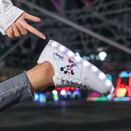 Sneakers femme imprimé 2D – design lumineux original et tendance
