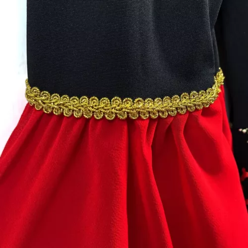 Costume pirate fille avec robe et chapeau – déguisement anniversaire ou carnaval