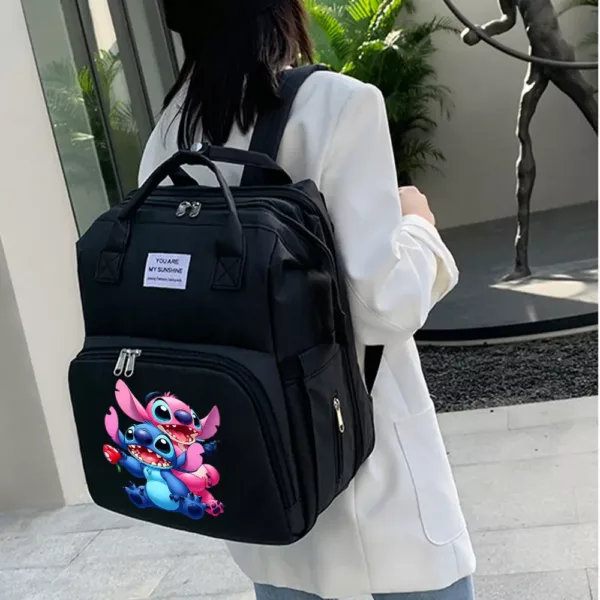 Sac à langer pliable avec berceau intégré et poches isolées – motif Stitch Disney