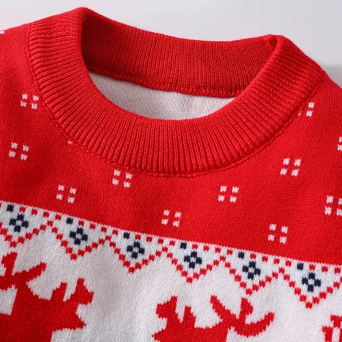 Pull de Noël enfant tricoté motif renne – doux, festif et chaud pour l’hiver