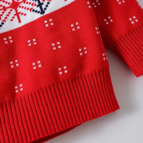 Pull de Noël enfant tricoté motif renne – doux, festif et chaud pour l’hiver