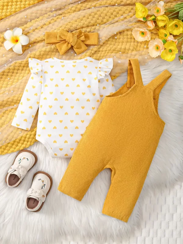 Ensemble 3 pièces bébé fille – barboteuse cœur, salopette velours, bandeau assorti