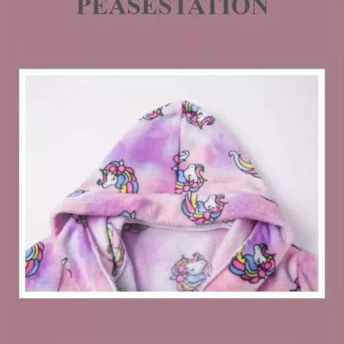 Peignoir enfant en flanelle douce à capuche – motif dessin animé fille