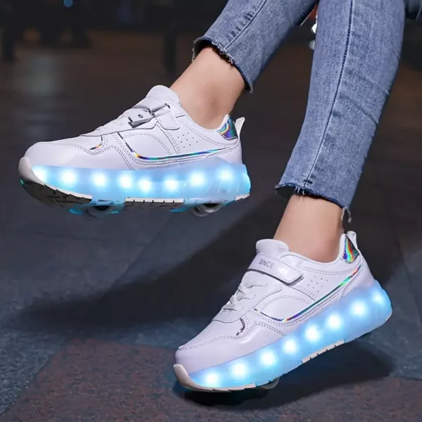 Baskets LED enfants avec roues détachables – recharge USB et mesh respirant