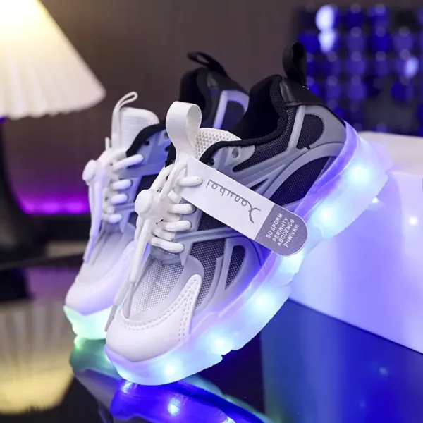 Baskets enfant à LED lumineuses – rechargeables et effet phosphorescent