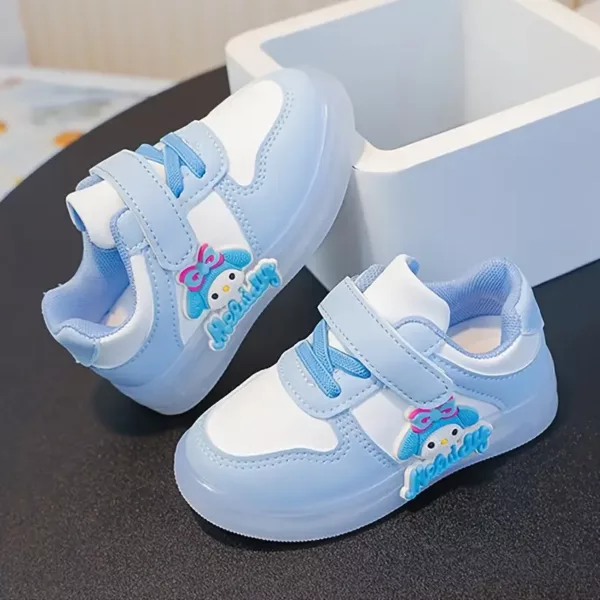 Sneakers LED fille à motif Hello Kitty – baskets lumineuses rechargeables
