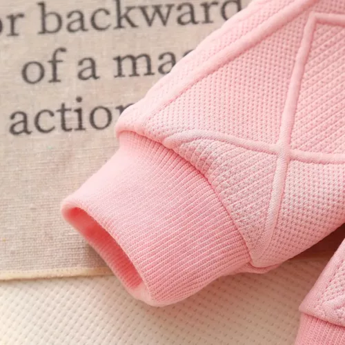 Ensemble naissance bébé fille 2 pièces – haut fleuri à pompons et pantalon doux