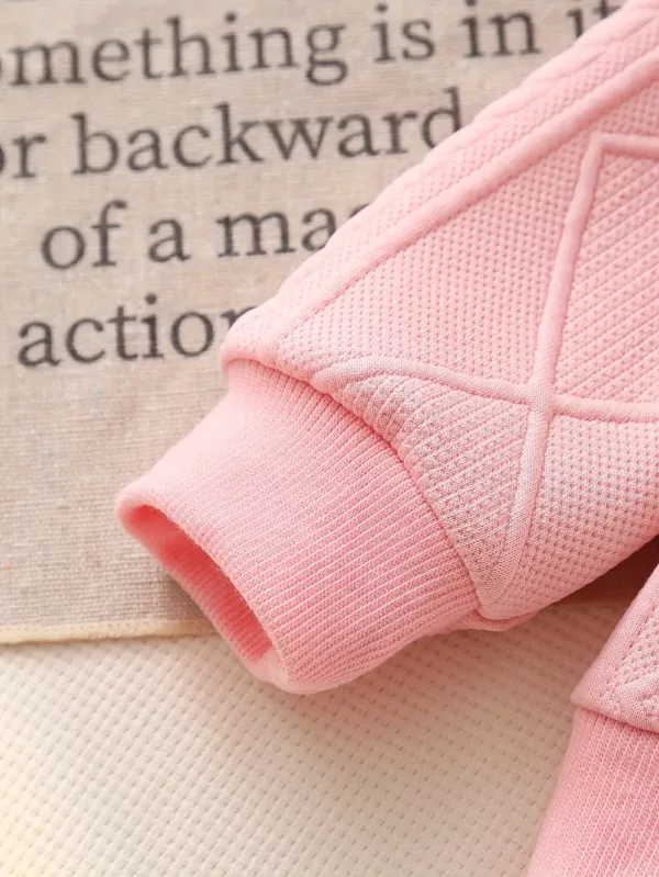 Ensemble naissance bébé fille 2 pièces – haut fleuri à pompons et pantalon doux