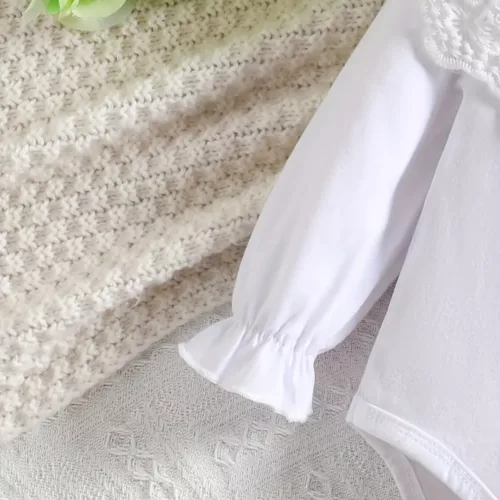 Ensemble robe bébé fille avec haut à manches longues – tenue de naissance douce