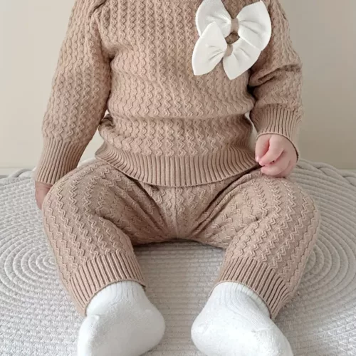 Ensemble naissance bébé fille en tricot – pull nœud et pantalon chic automne