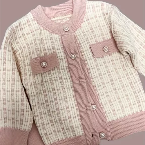 Ensemble naissance fille 3 pièces en tricot – veste, cardigan et pantalon doux