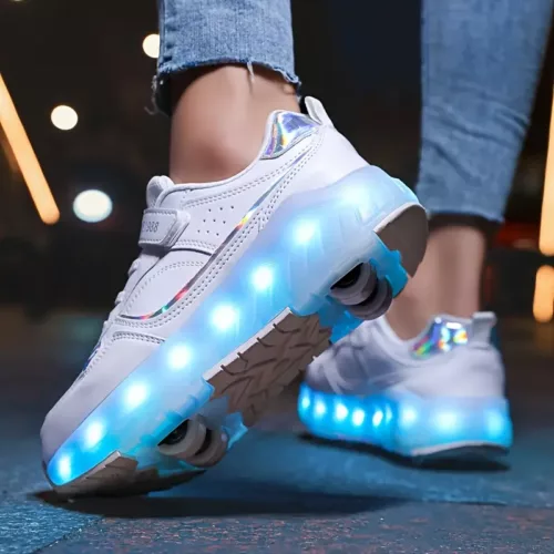 Baskets LED enfants avec roues détachables – recharge USB et mesh respirant