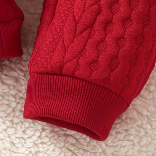 Combinaison naissance bébé fille en tricot avec capuche et col en fausse fourrure