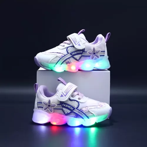 Baskets LED respirantes en mesh pour enfants – motifs cœur et fleurs lumineux